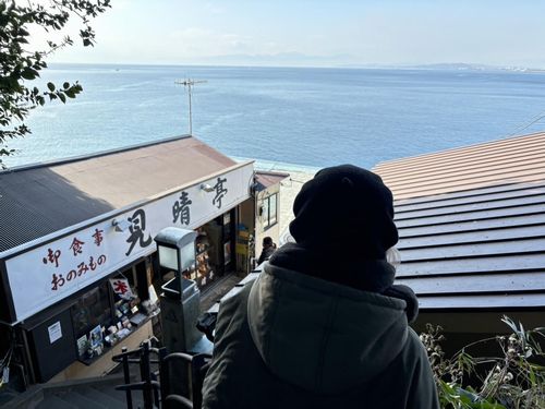 Enjoying Enoshima! by Alina