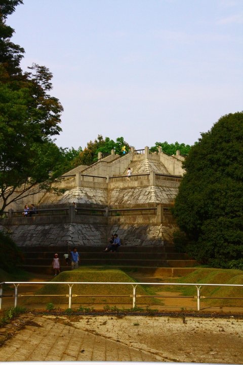 Showa%20Kinen%20Pyramid.jpg