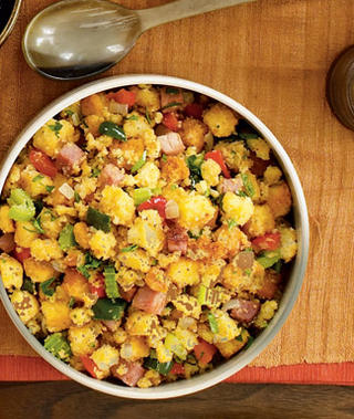 Traditional-Stuffing-Recipe_slideshow_image.jpg