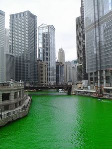 chicago_river.jpg